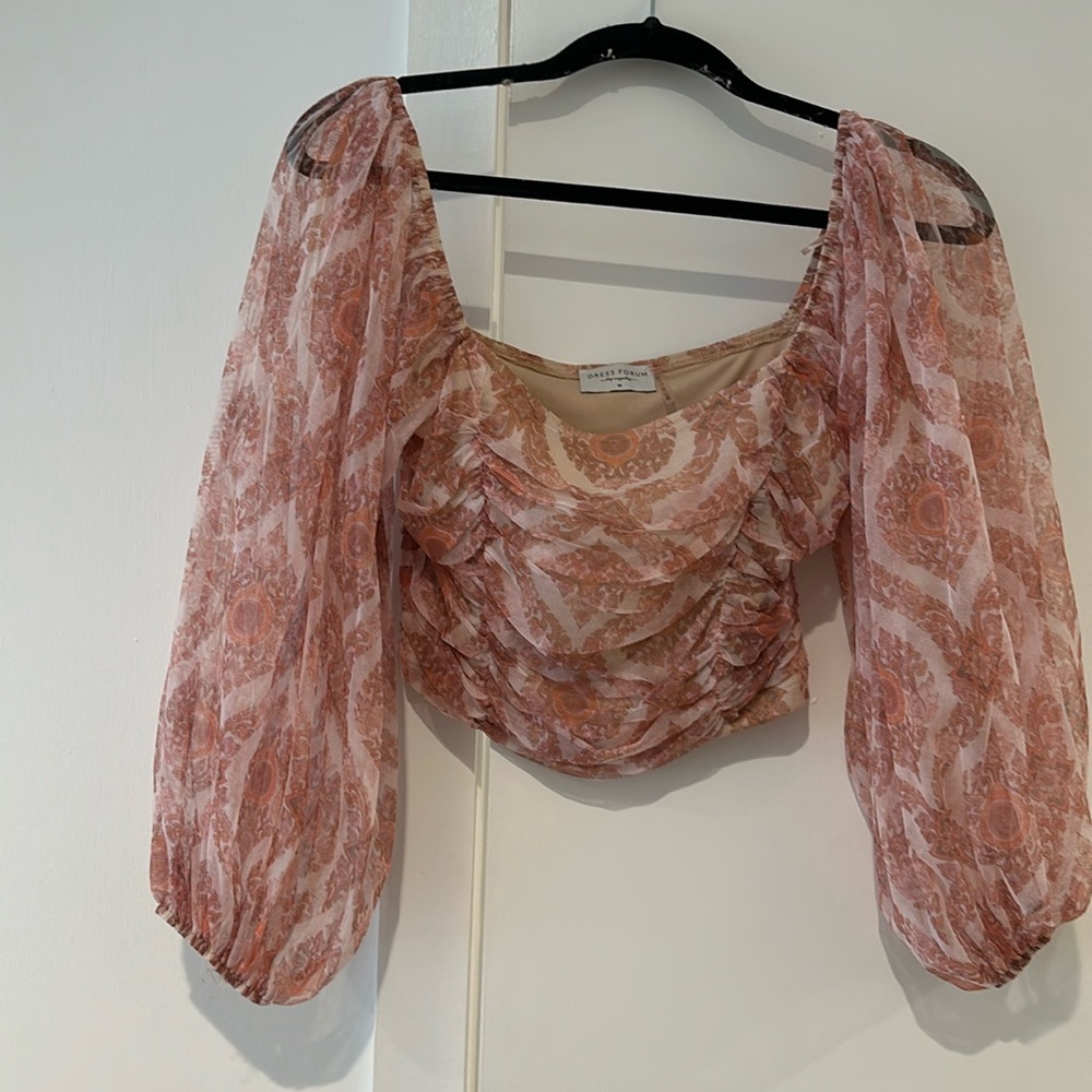 Printed long sleeve crop top